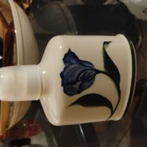 Delft soap dispenser